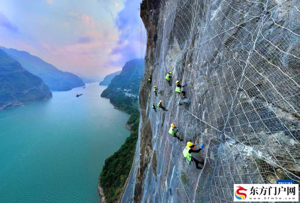 三峡危岩治理，一场无痕的“手术”