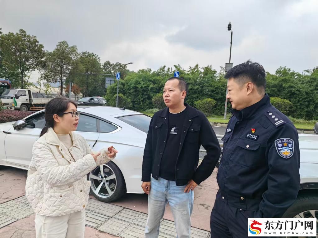 成都：“开门”治堵畅通群众出行“最后一公里”