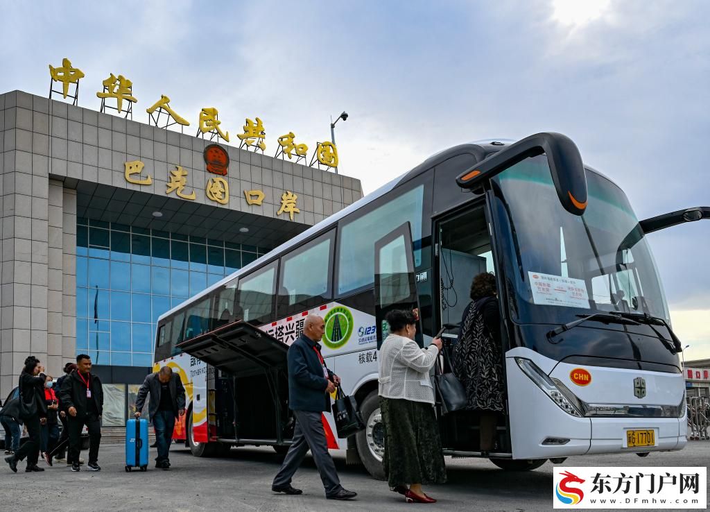 新疆巴克图口岸书写向西开放新篇章
