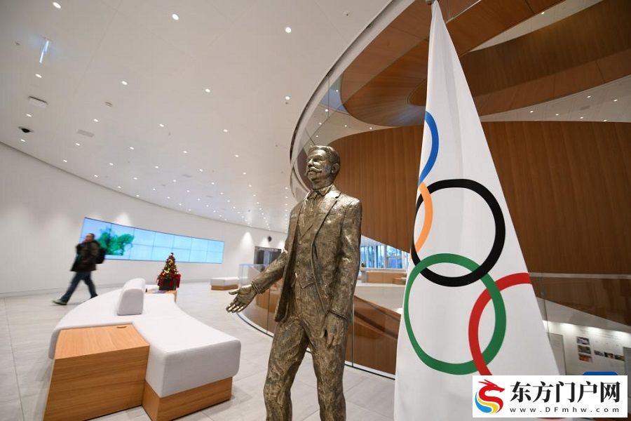 郎平获国际奥委会教练员终身成就奖(图4) 郎平获国际奥委会教练员终身成就奖(图4)