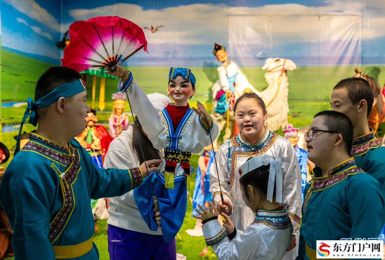 呼和浩特：“国际残疾人日”活动精彩纷呈(图5)