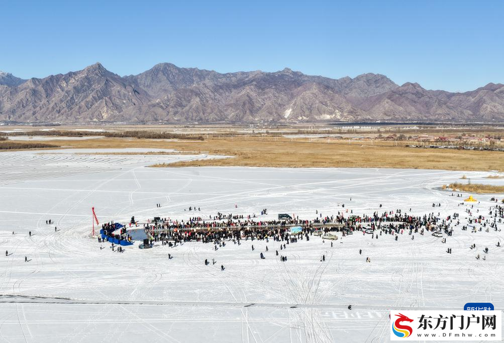 呼和浩特：哈素海第四届冬捕节开幕(图2)