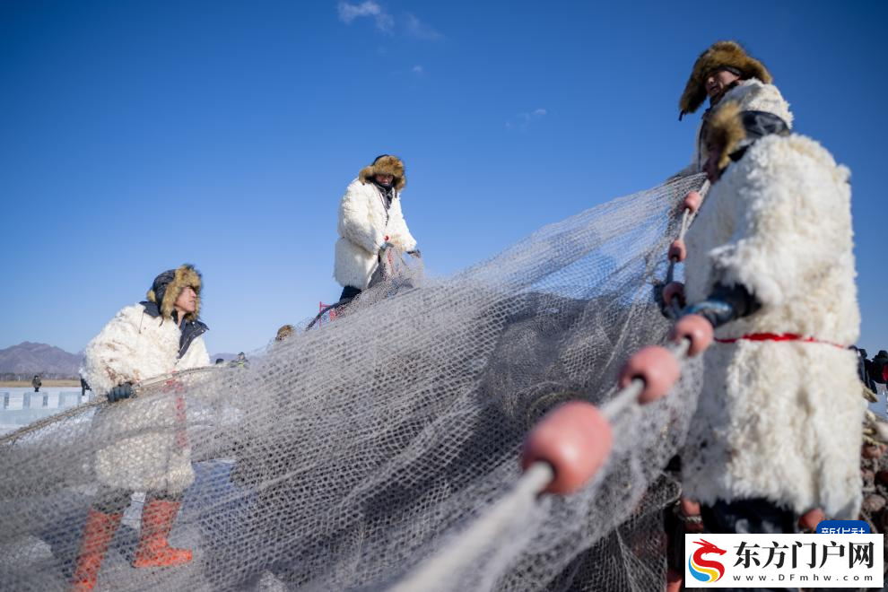 呼和浩特：哈素海第四届冬捕节开幕(图5)