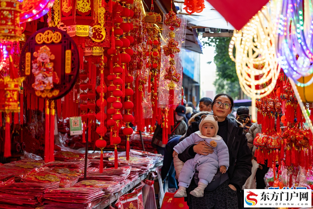 成都荷花池市场“红装”迎新春(图6)