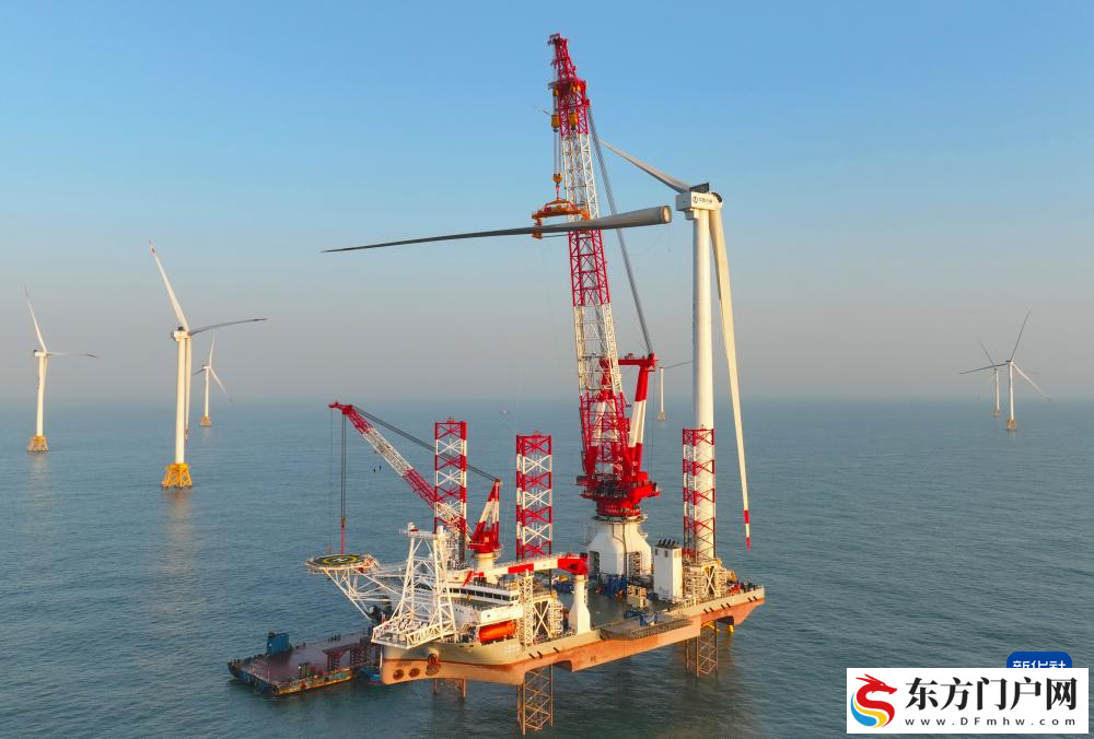 20兆瓦海上风电机组在闽南海域完成吊装(图2)