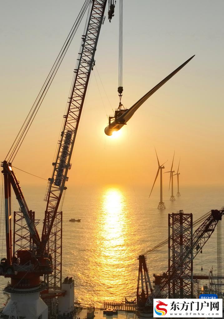 20兆瓦海上风电机组在闽南海域完成吊装(图11)