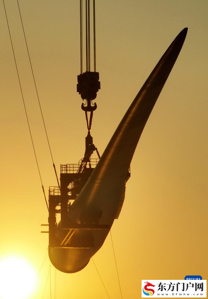 20兆瓦海上风电机组在闽南海域完成吊装(图13)