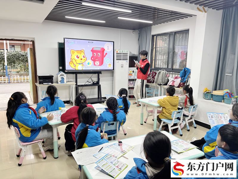 万山区贵苑社区开展青少年垃圾分类主题教育活动(图2)
