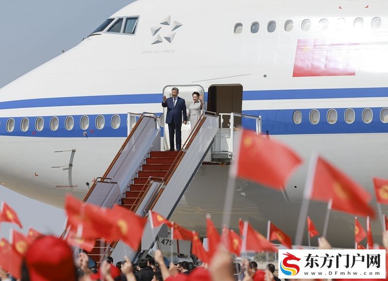 习近平抵达比什凯克出席2026年上海合作组织峰会并对吉尔吉斯斯坦进行国事访问(图2)