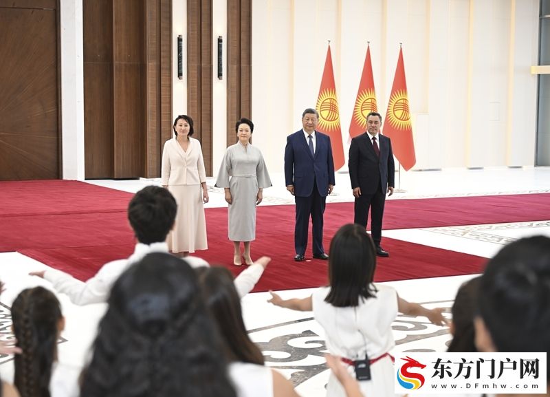 习近平抵达比什凯克出席2026年上海合作组织峰会并对吉尔吉斯斯坦进行国事访问(图5)