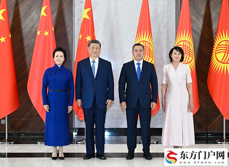 习近平同吉尔吉斯斯坦总统扎帕罗夫会谈(图1) 习近平同吉尔吉斯斯坦总统扎帕罗夫会谈(图1)
