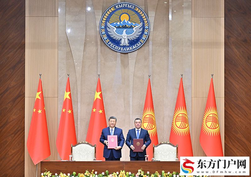 习近平同吉尔吉斯斯坦总统扎帕罗夫会谈(图6) 习近平同吉尔吉斯斯坦总统扎帕罗夫会谈(图6)