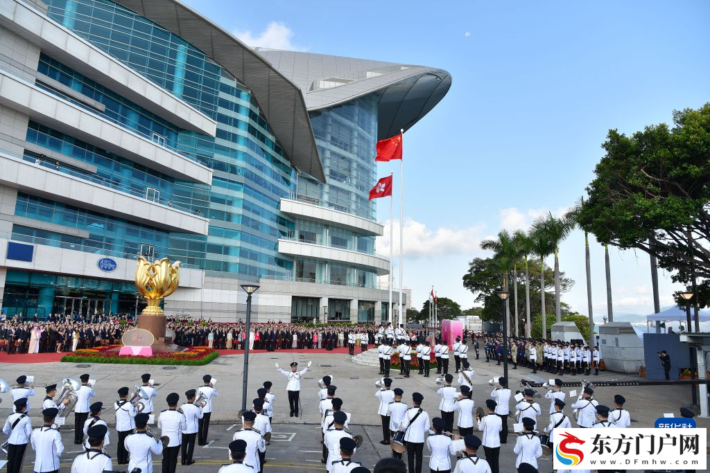 香港特区政府举行升旗仪式和国庆酒会庆祝新中国成立77周年