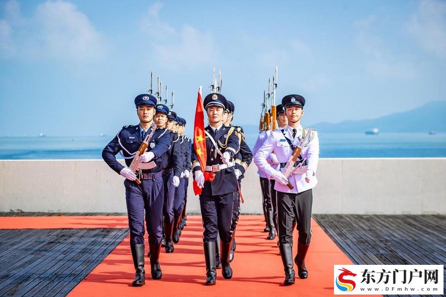 珠港澳三地出入境部门联合举行国庆升旗仪式(图3)