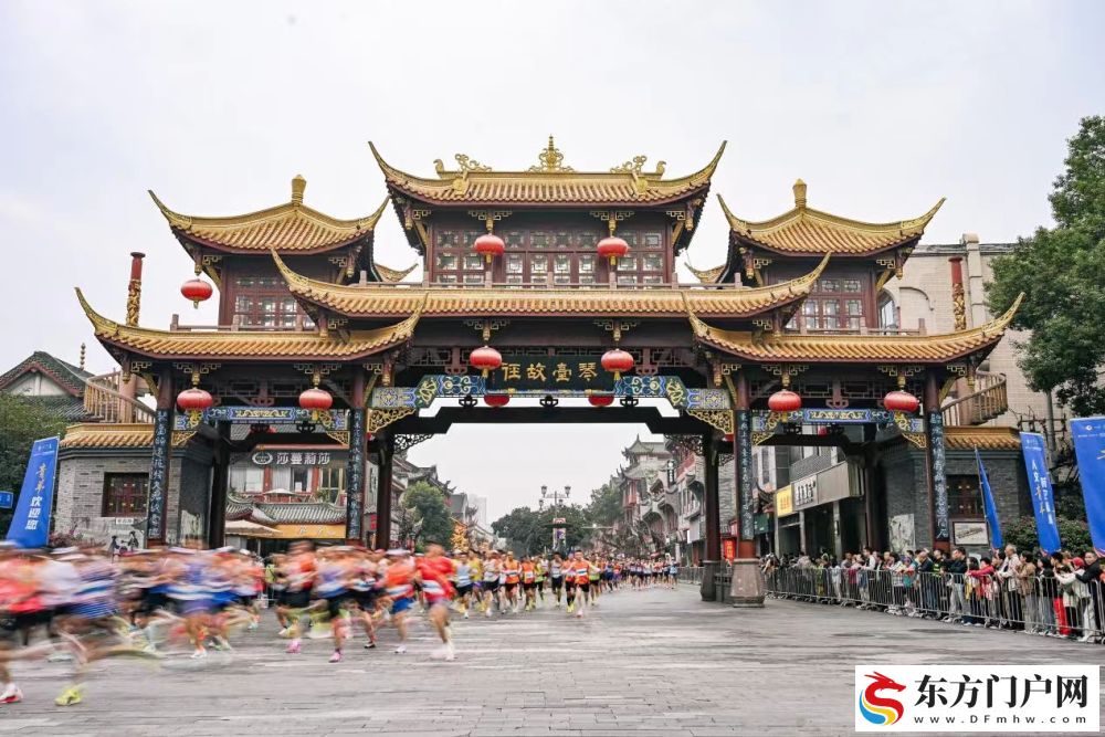 3.5万跑者奔跑赴约，见证成马十年(图1)
